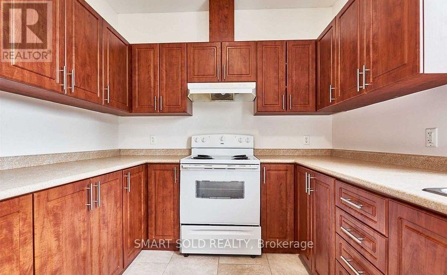 349 Pine Avenue, Oshawa, ON photo 12