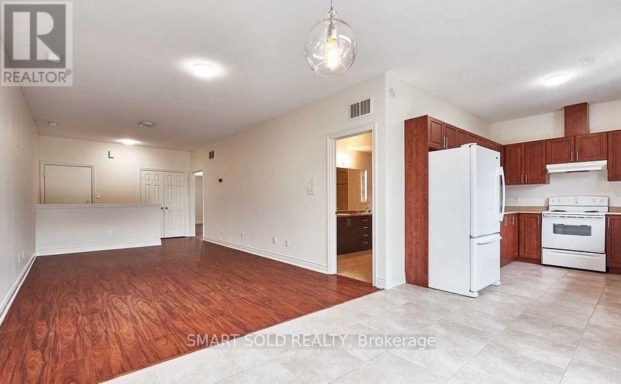 349 Pine Avenue, Oshawa, ON photo 9