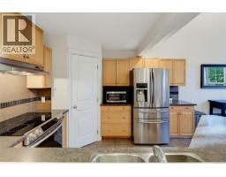 Living room - 207 791 Station Ave, Langford, BC V9B0E6 Photo 9