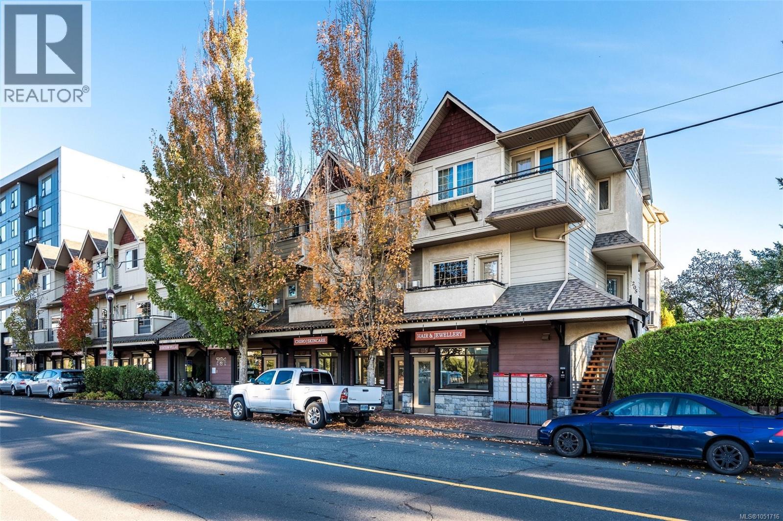 #207 791 Station Ave - 41