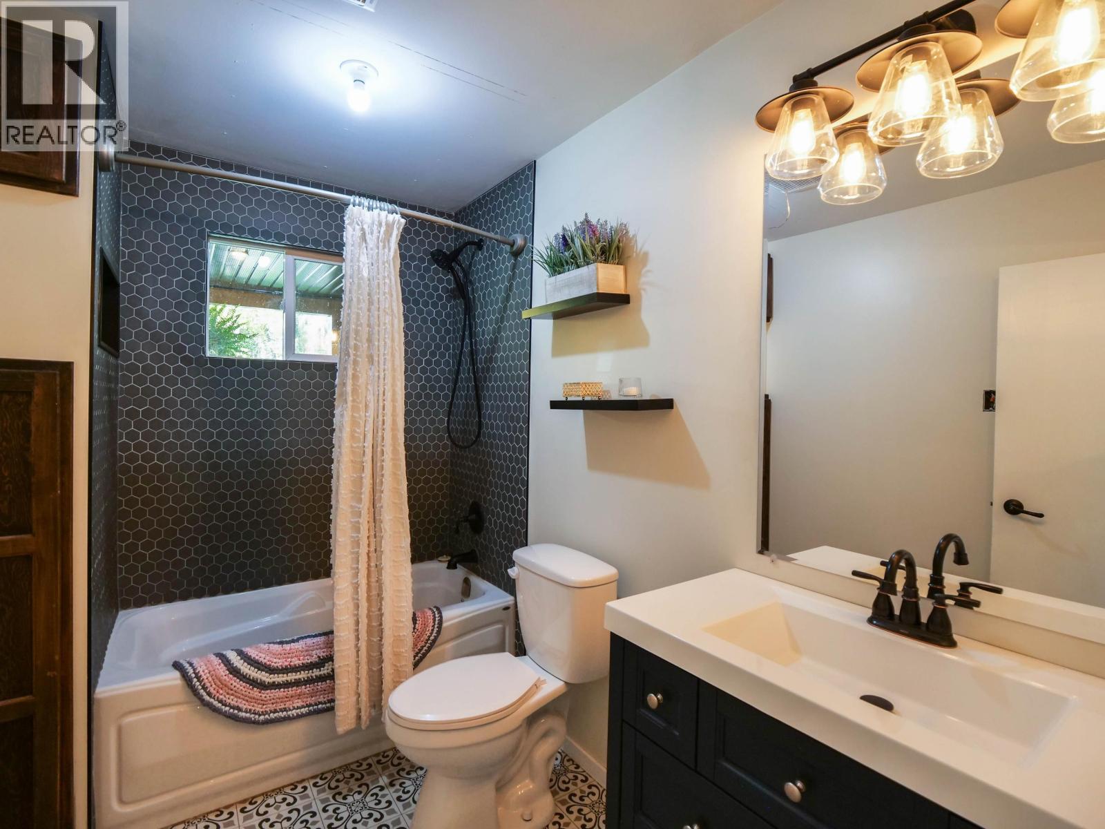 4358 KIWI ROAD - 17