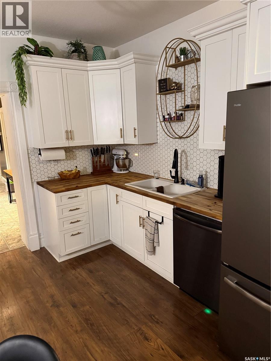 323 3rd AVENUE - 9