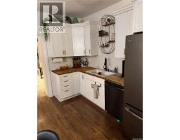 Laundry room - 323 3rd Avenue, Wapella, SK S0G4Z0 Photo 9