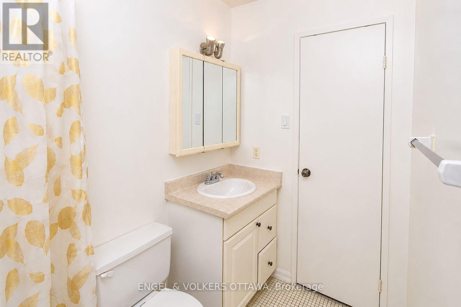 #210 2400 VIRGINIA DRIVE - Image 16