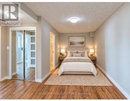 909 - 206 St George Street, Toronto, ON M5R2N6 Photo 7