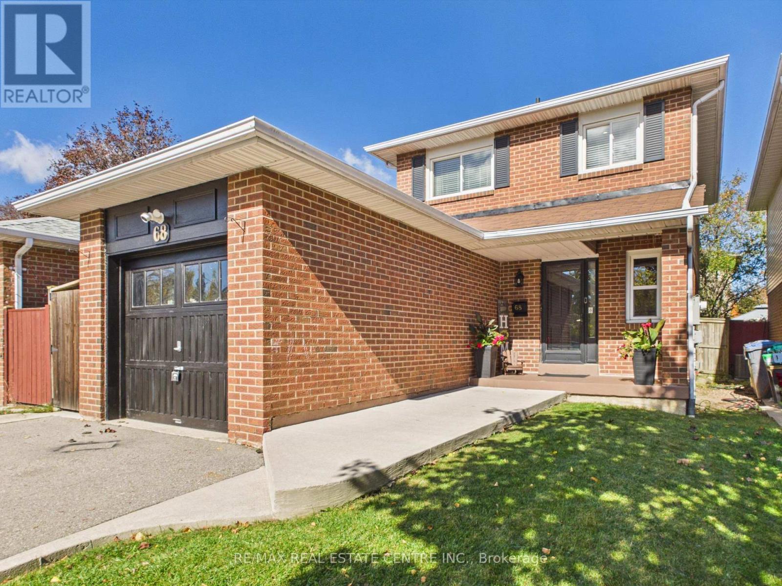 68 AURORA PLACE - 2