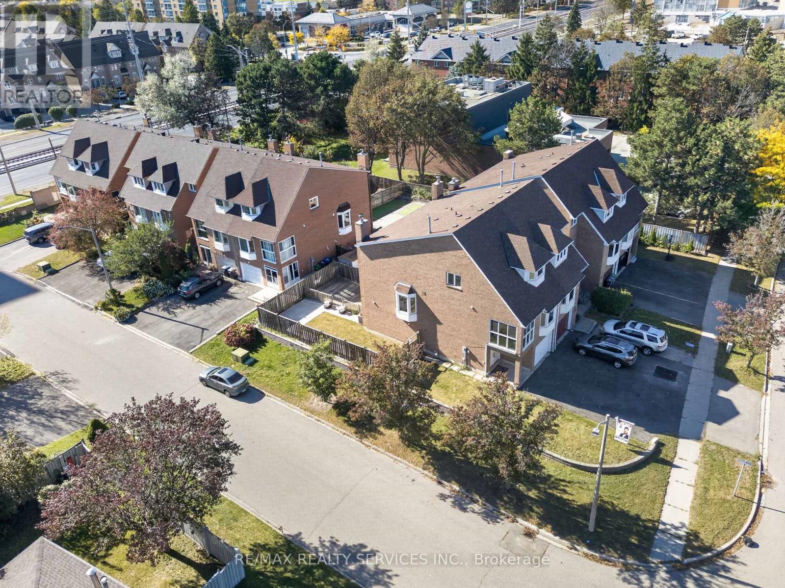 66 Clansman Trail, Mississauga, ON photo 7