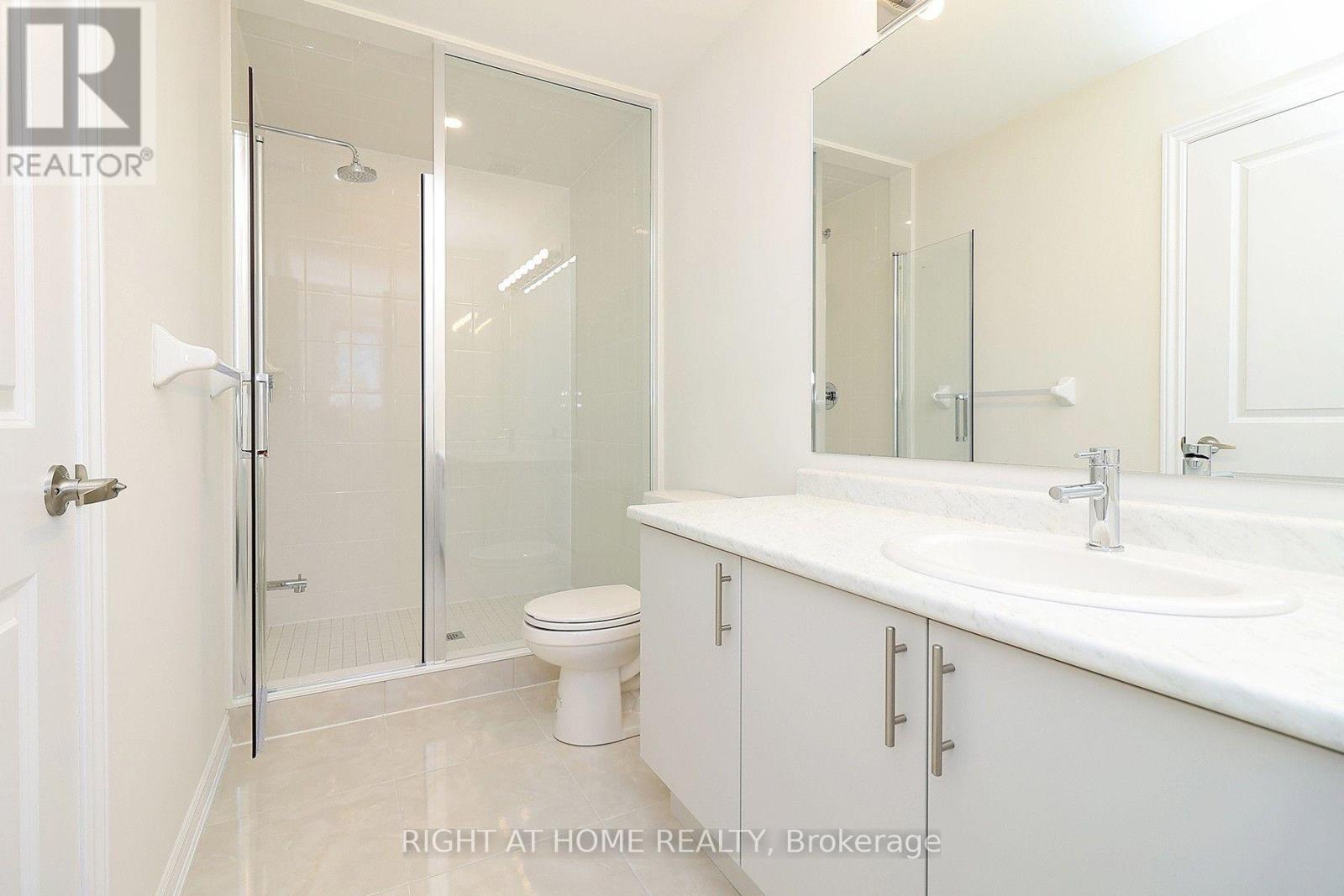1052 PERIWINKLE CRESCENT - 22