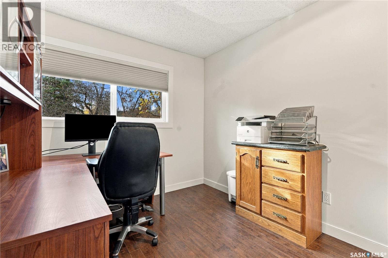 #15 425 Pinehouse DRIVE - 26