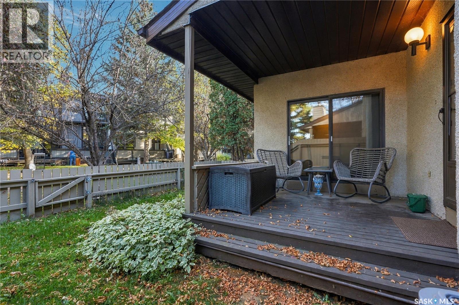 #15 425 Pinehouse DRIVE - 32