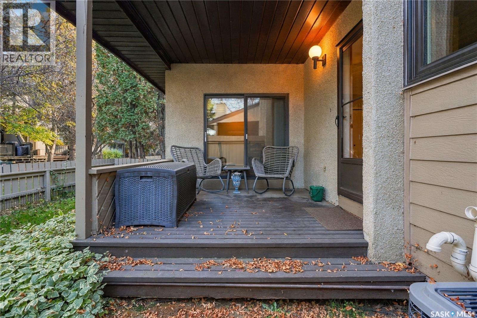 #15 425 Pinehouse DRIVE - 35