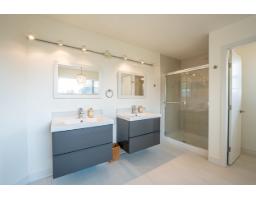 33879 Knight Avenue, Mission, BC V2V7C7 Photo 22