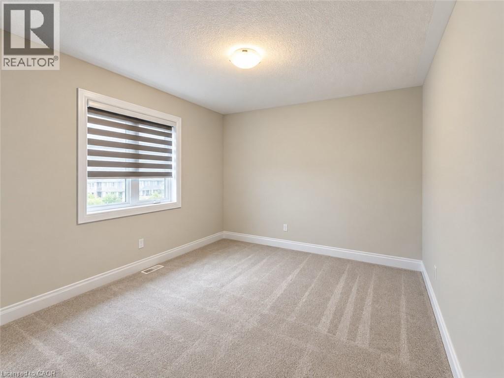302 CHOKECHERRY Crescent, Waterloo — photo 8