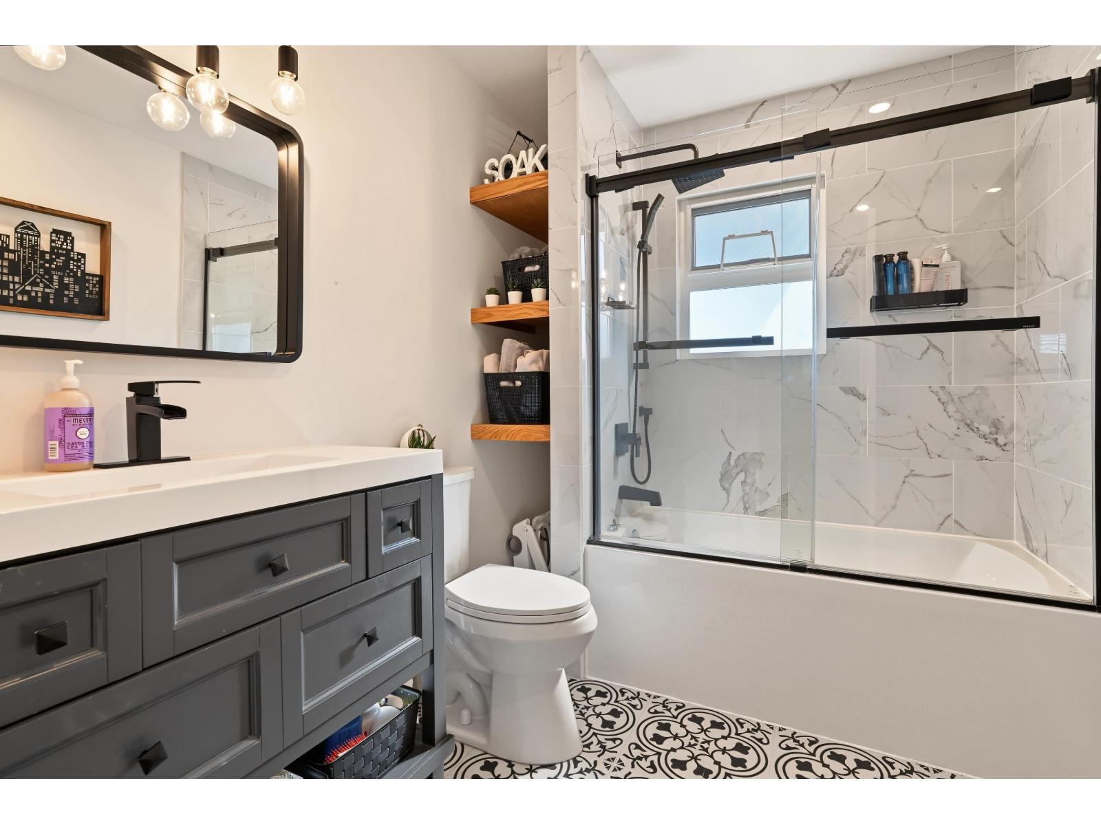 27292 29A AVENUE, Langley