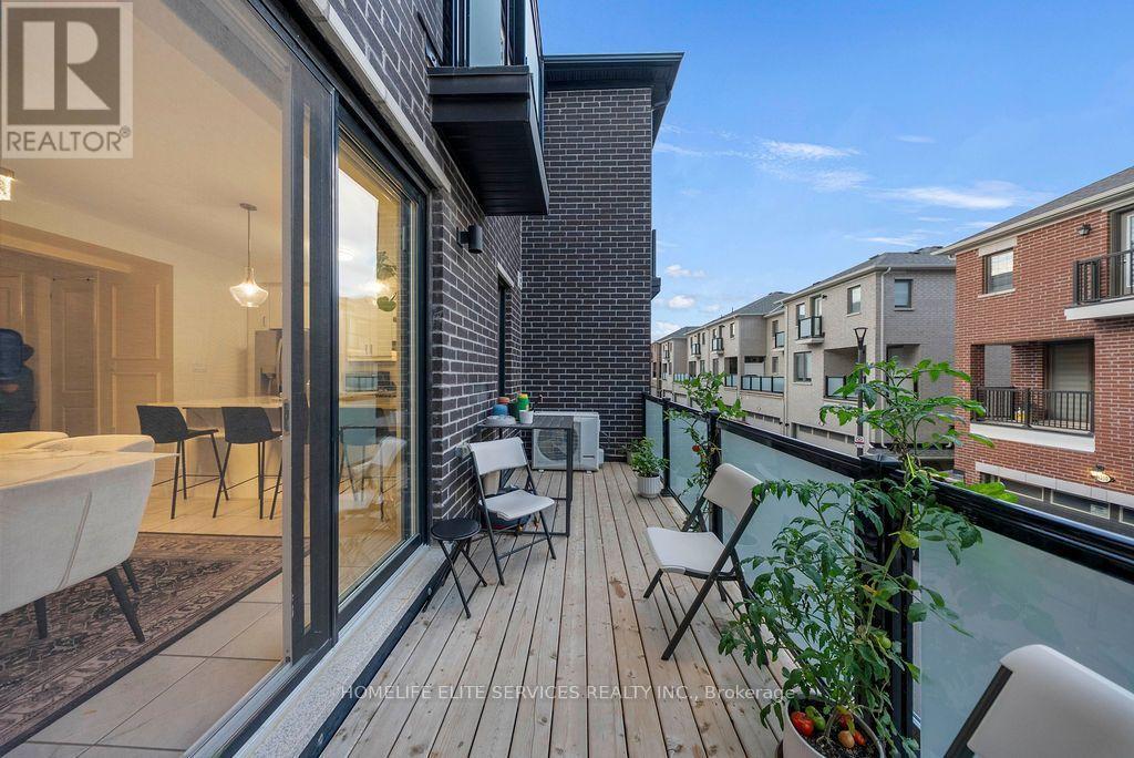 3223 Brigadier Avenue, Pickering, ON photo 13