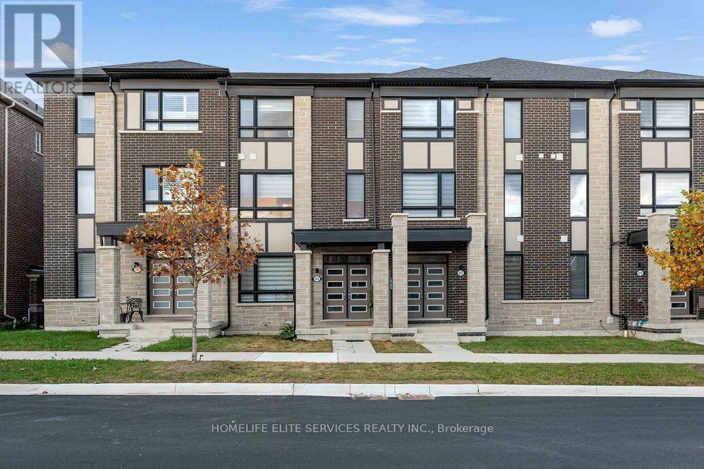 3223 Brigadier Avenue, Pickering, ON photo 2