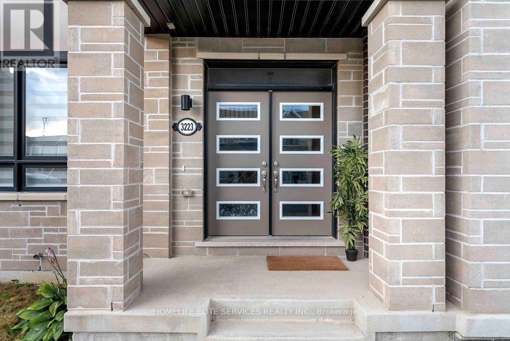 3223 Brigadier Avenue, Pickering, ON photo 6