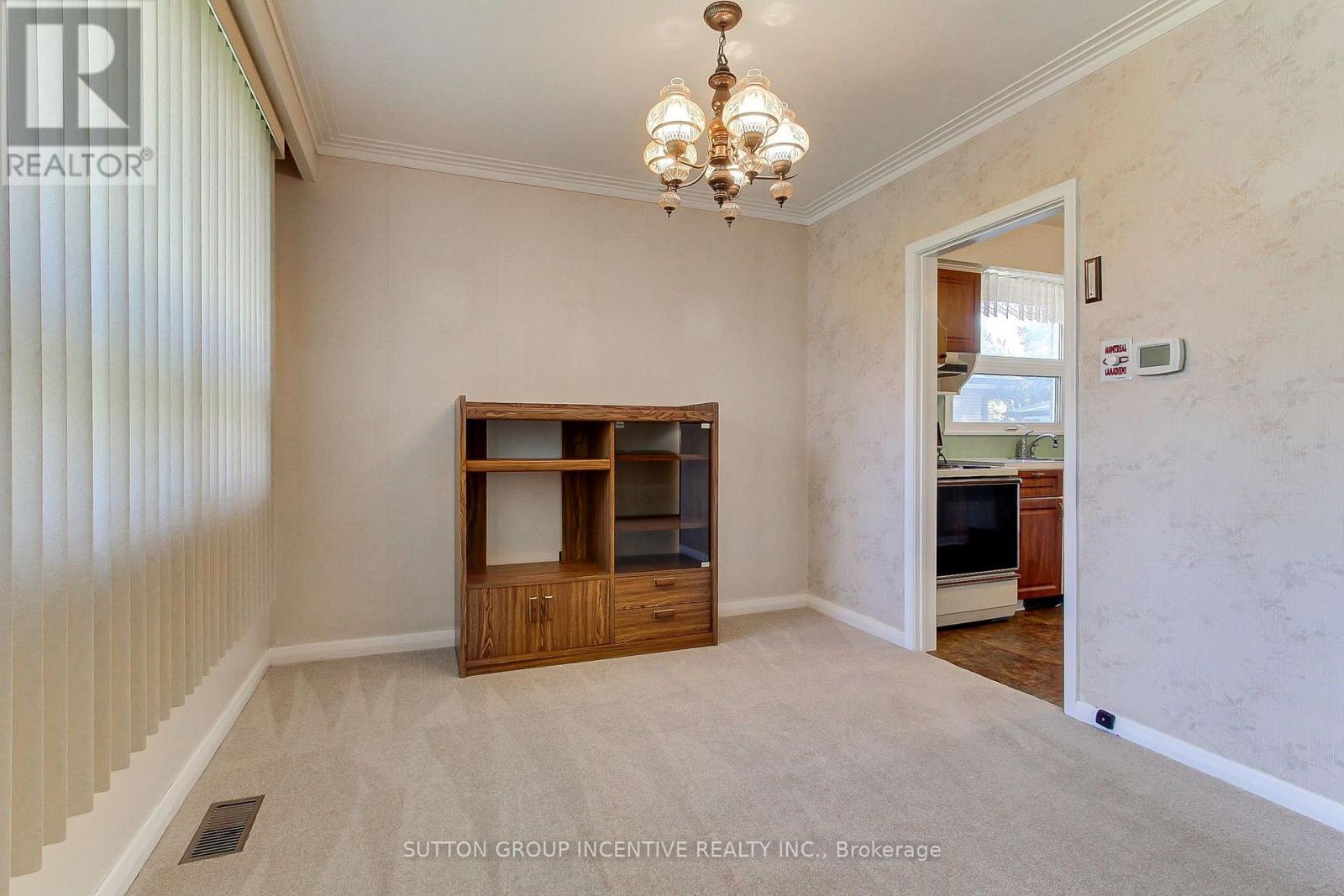 43 Sussex Avenue, Richmond Hill, ON photo 12