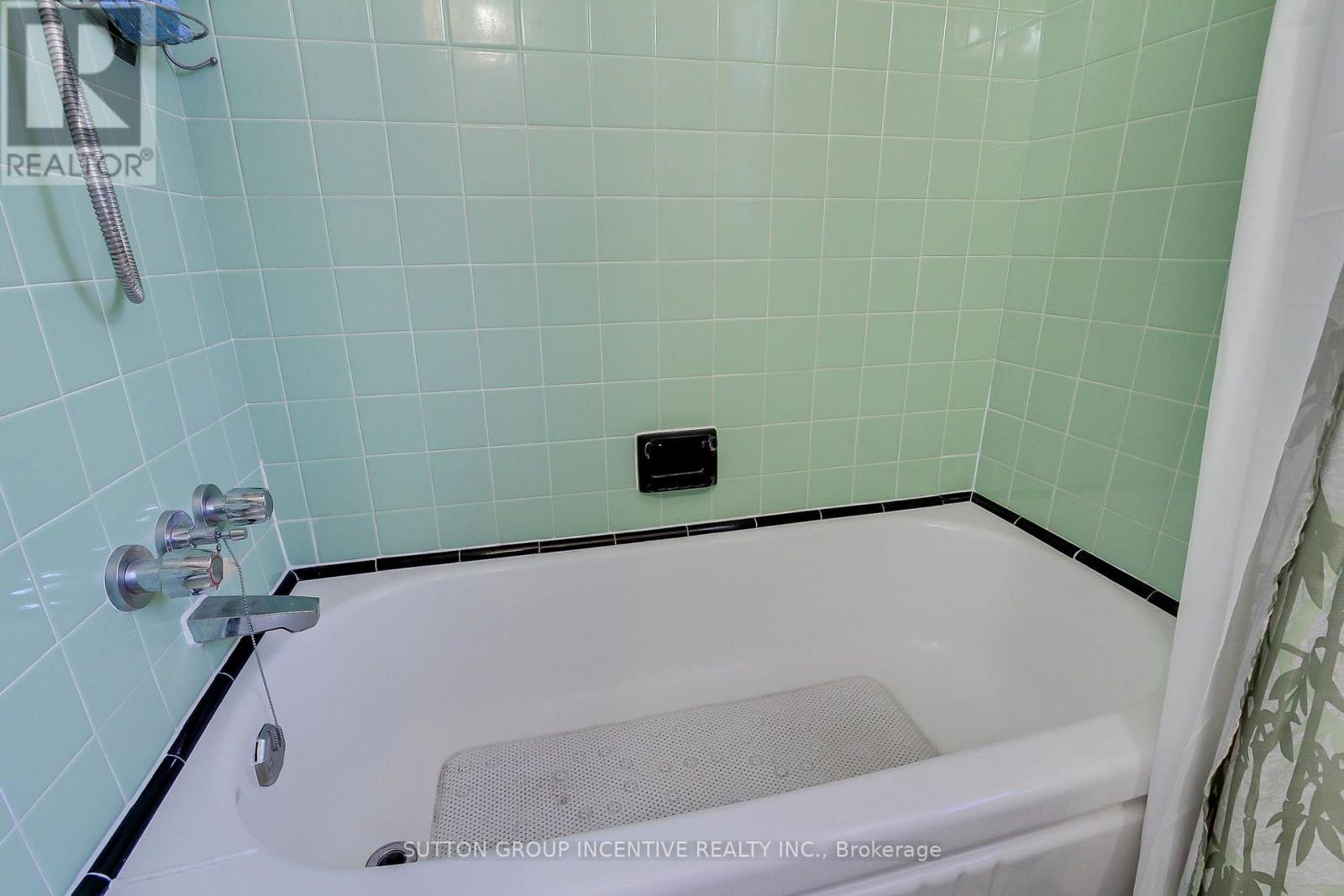 43 Sussex Avenue, Richmond Hill, ON photo 23