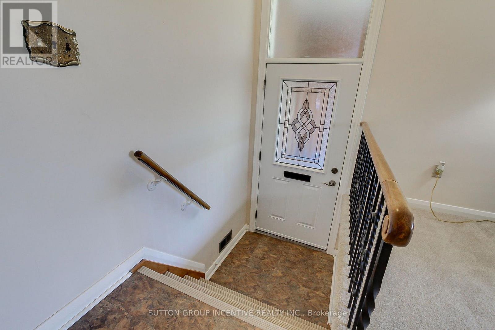 43 Sussex Avenue, Richmond Hill, ON photo 4