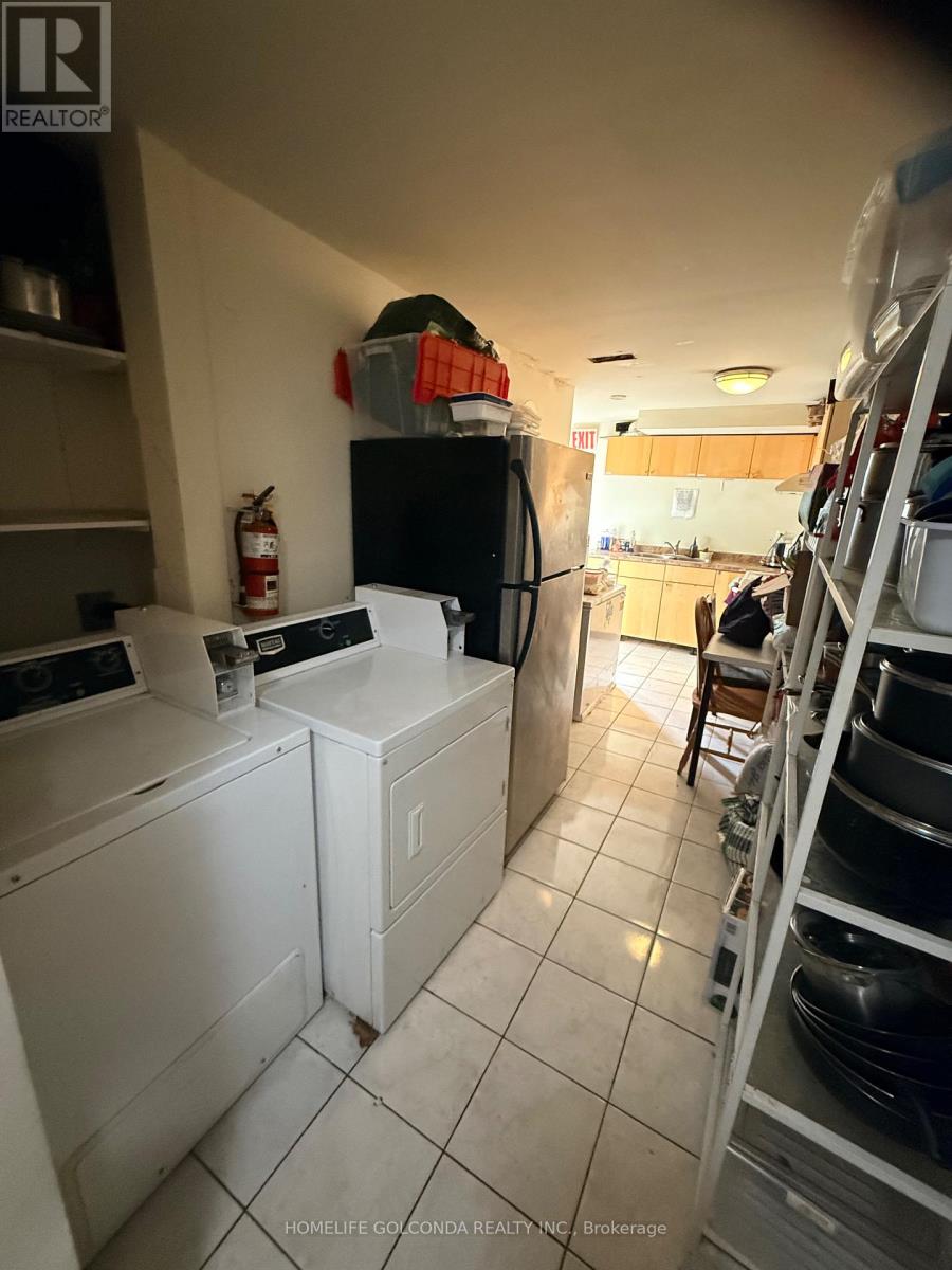 10 ALDWINCKLE HEIGHTS - 13