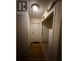 10 Aldwinckle Heights, Toronto, ON M3J3S6 Photo 8