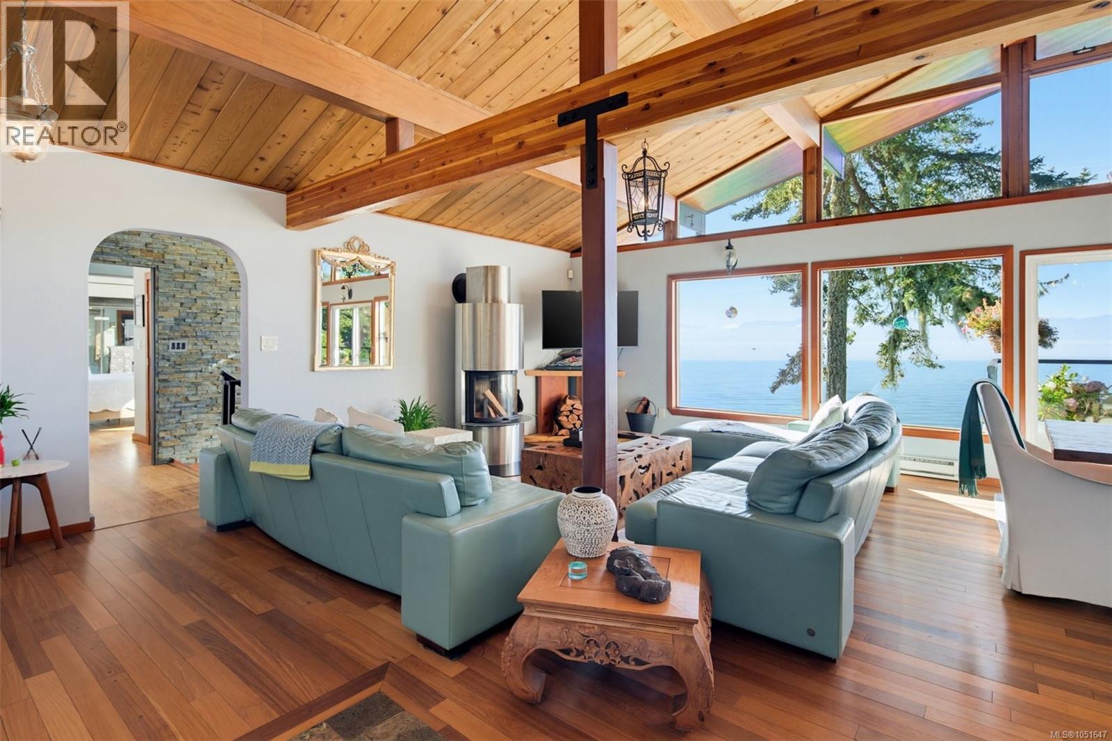 7995 West Coast Rd - Image 22