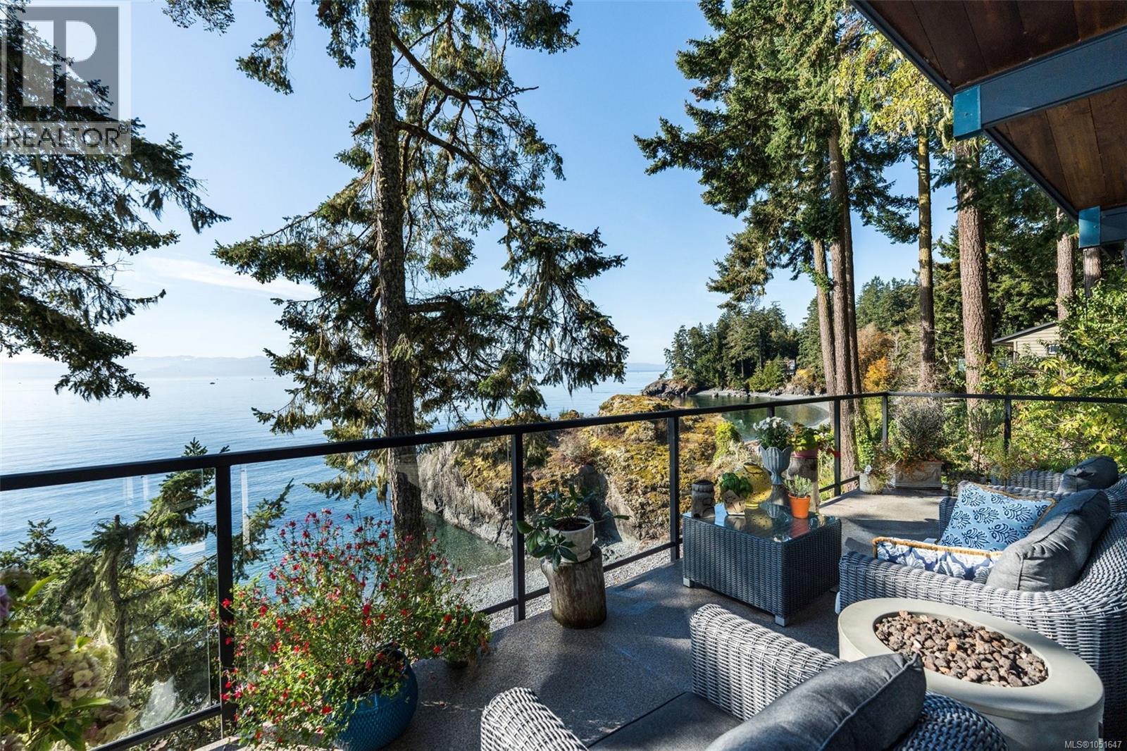 7995 West Coast Rd - Image 25