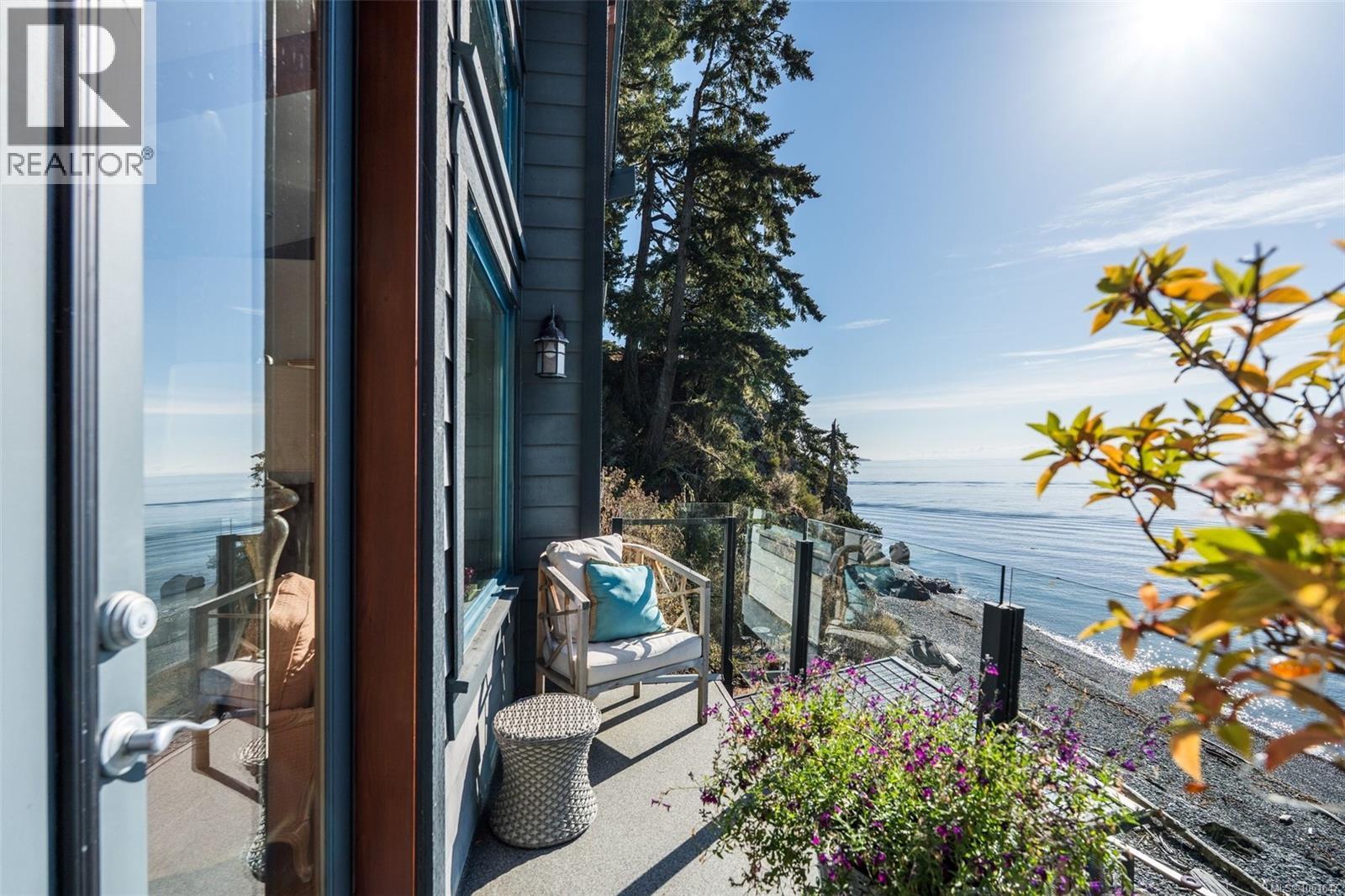 7995 West Coast Rd - 32