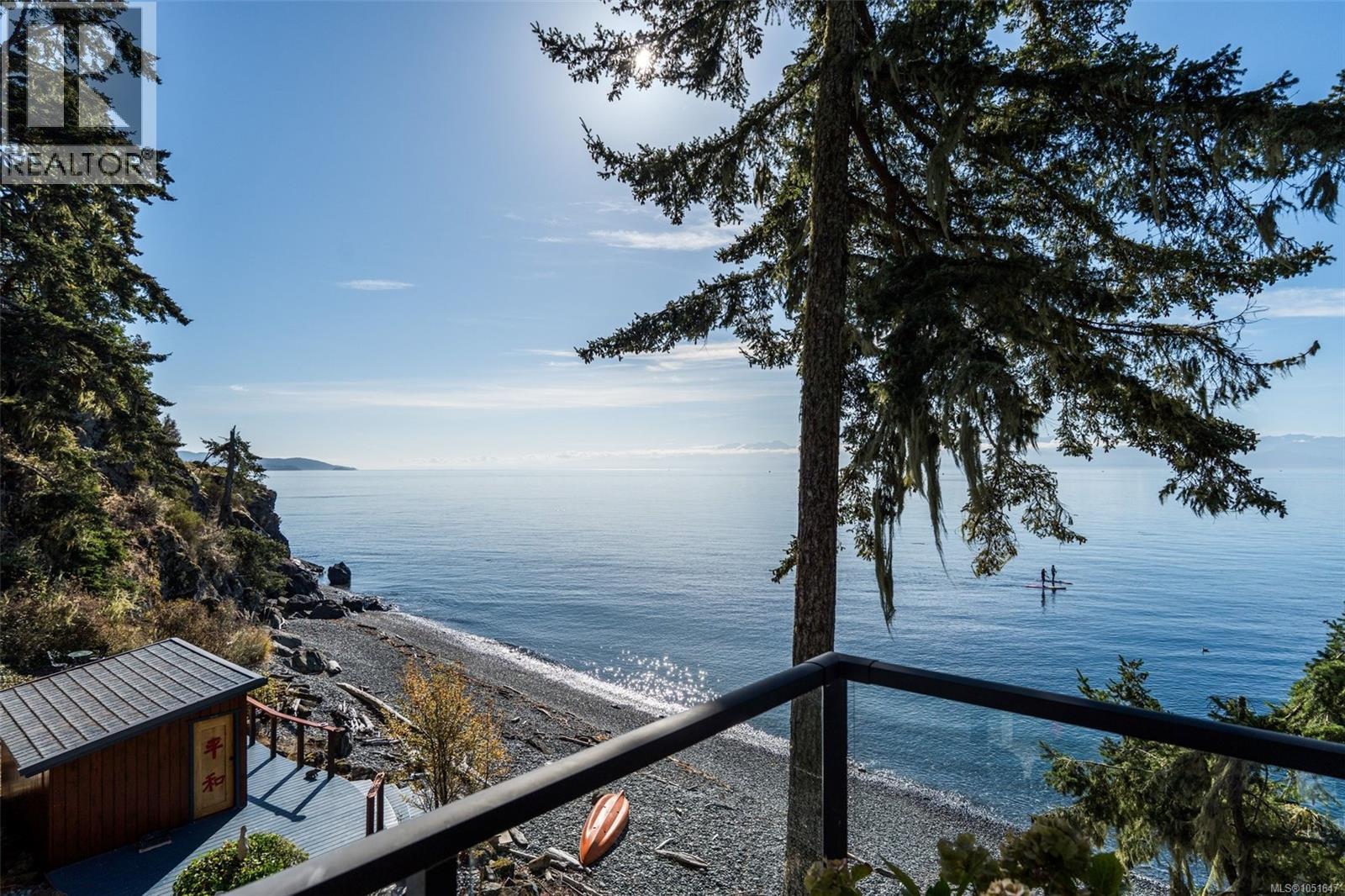 7995 West Coast Rd - Image 28