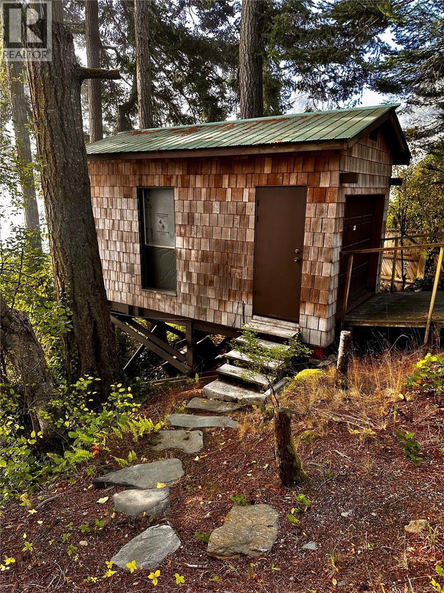 7995 West Coast Rd - Image 72