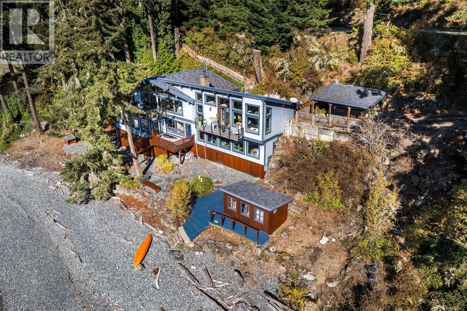 7995 West Coast Rd - Image 82