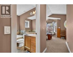 2506 17 Street SE - photo 29