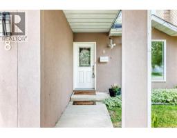 8 Hawkfield Crescent NW - photo 5