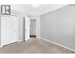 8 Hawkfield Crescent NW - photo 18