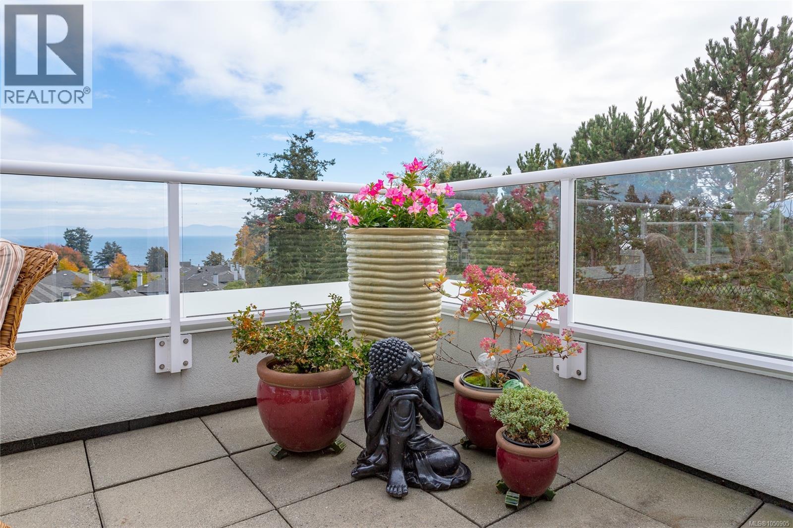 #501 5110 Cordova Bay Rd - 40
