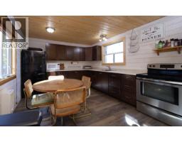 Dining nook - 5647 Marshall Creek Road, Horsefly, BC V0L1L0 Photo 8