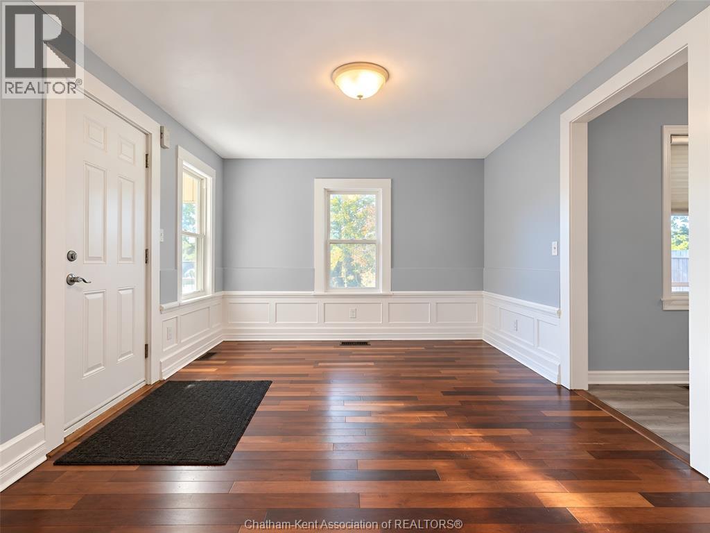 208 Lacroix STREET - Image 10