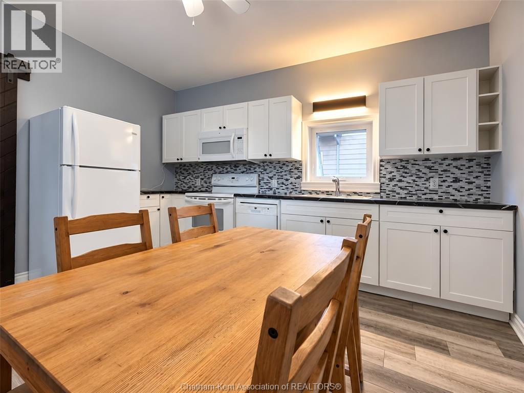 208 Lacroix STREET - Image 15