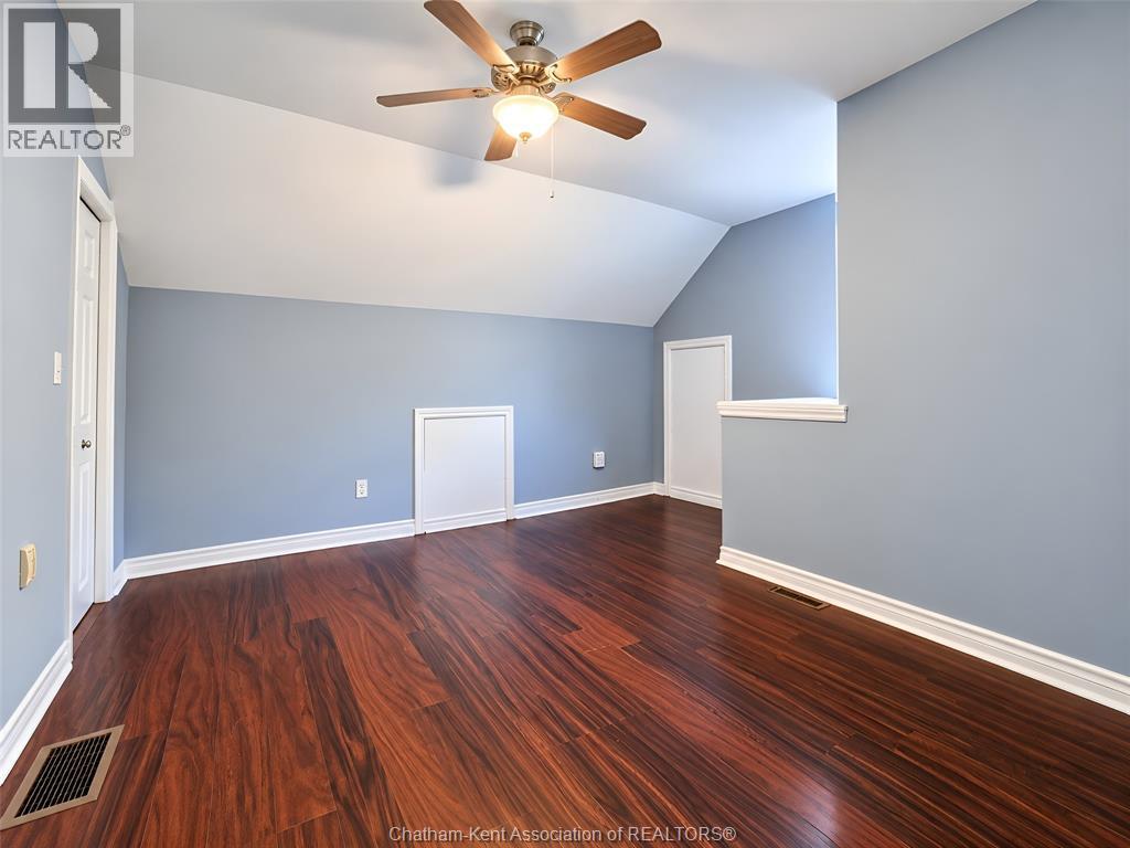 208 Lacroix STREET - Image 21
