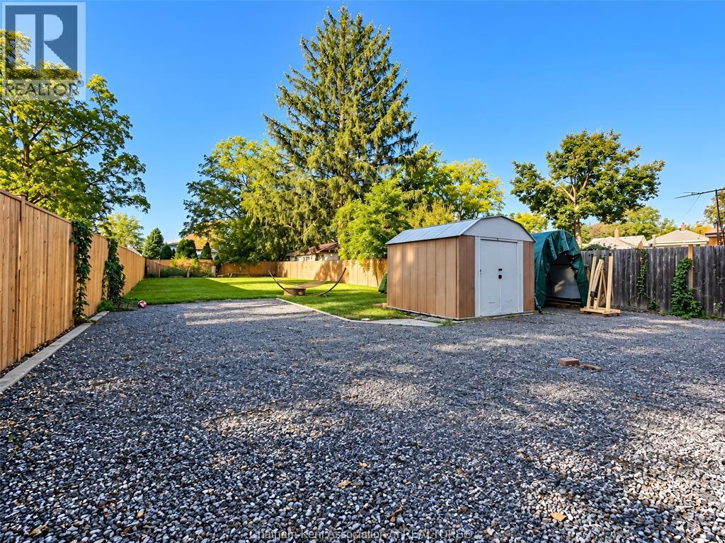 208 Lacroix STREET - 24