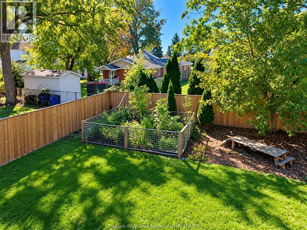 208 Lacroix STREET - 26