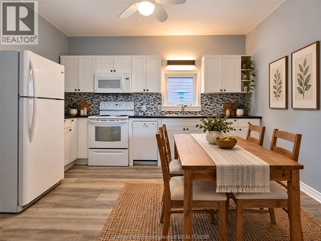 208 Lacroix STREET - 4