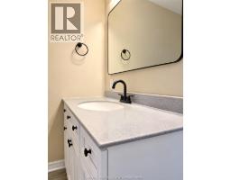 208 Lacroix Street, Chatham, ON N7M2V4 Photo 19