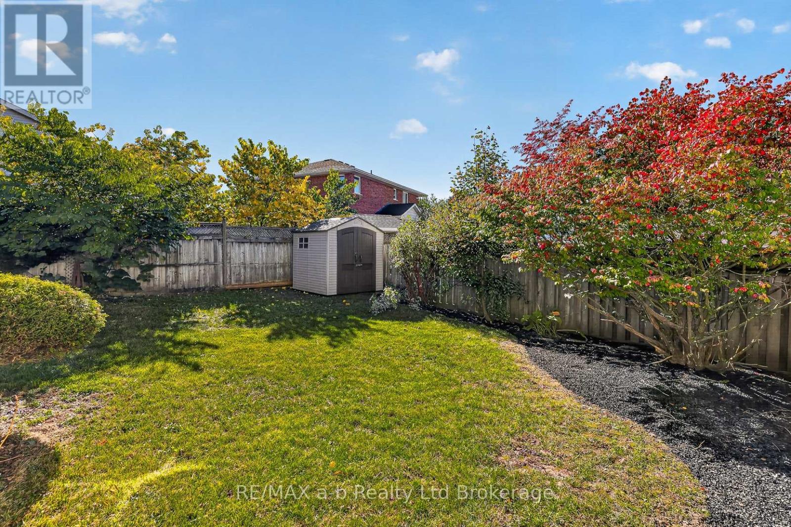 1182 SPRUCEDALE ROAD - Image 33