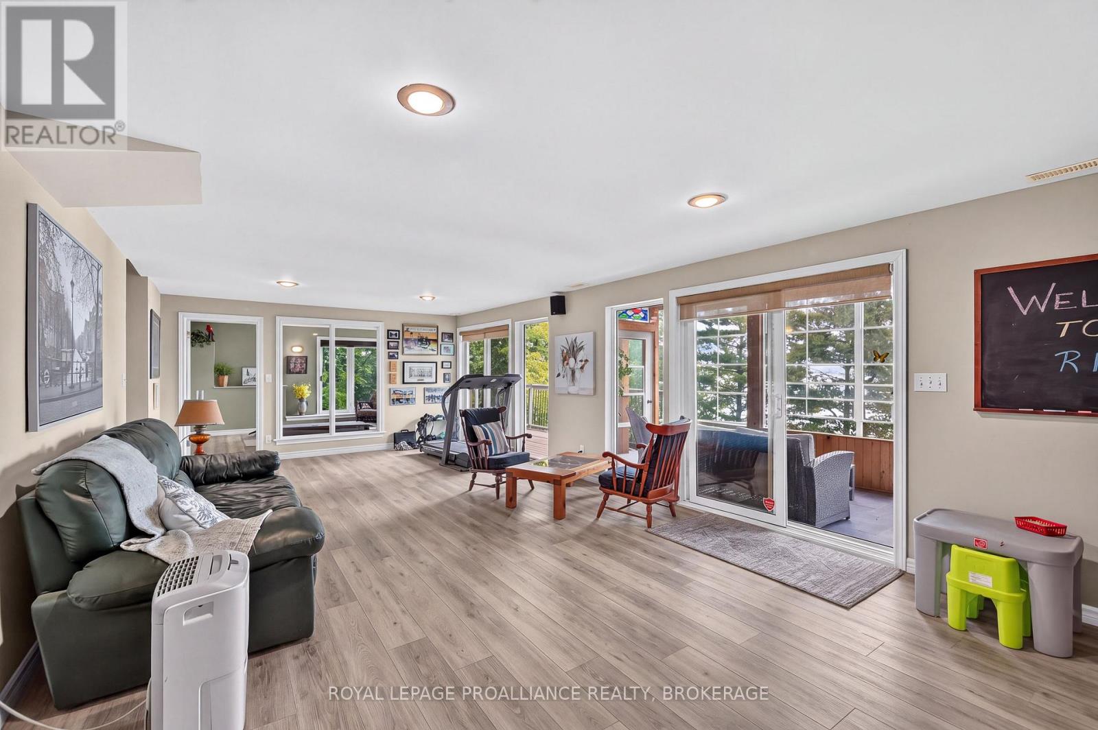 6 VANSTON ROAD - Image 24
