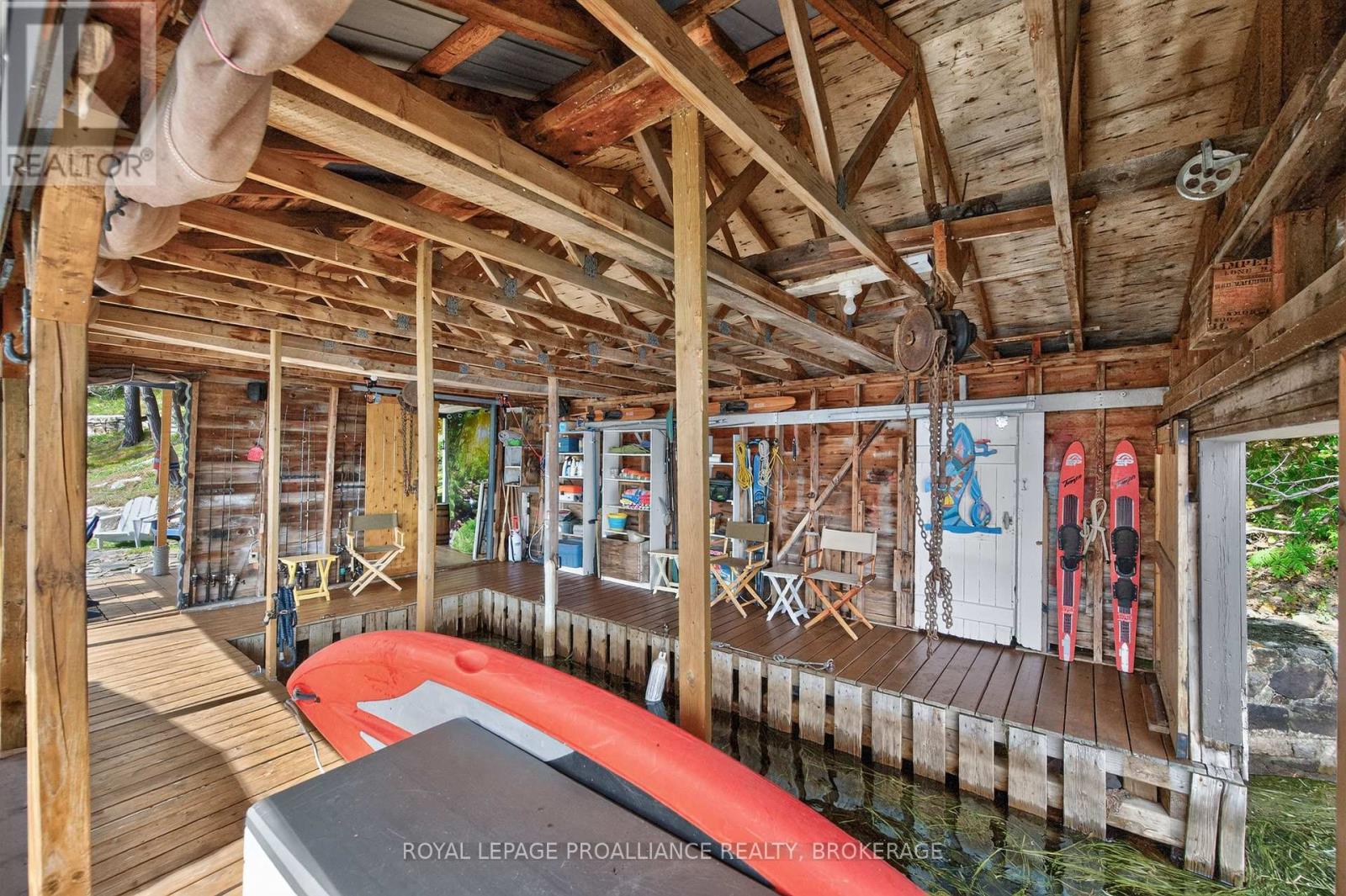 6 VANSTON ROAD - Image 37