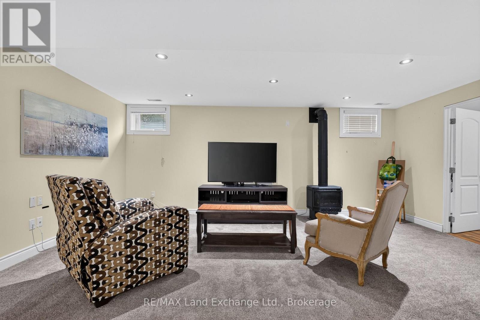 709 MCGAW DRIVE - Image 27