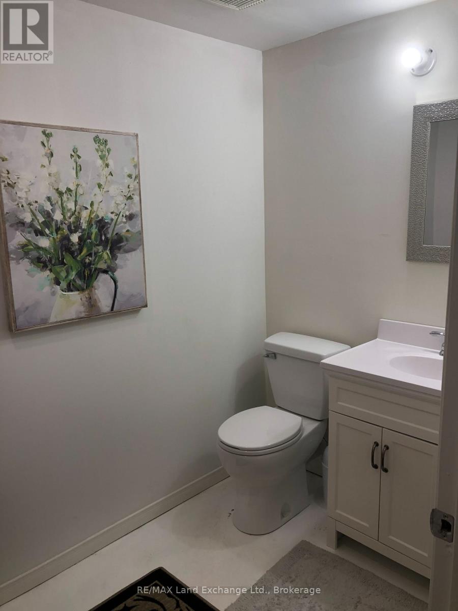 1079 HURON TERRACE - Image 20