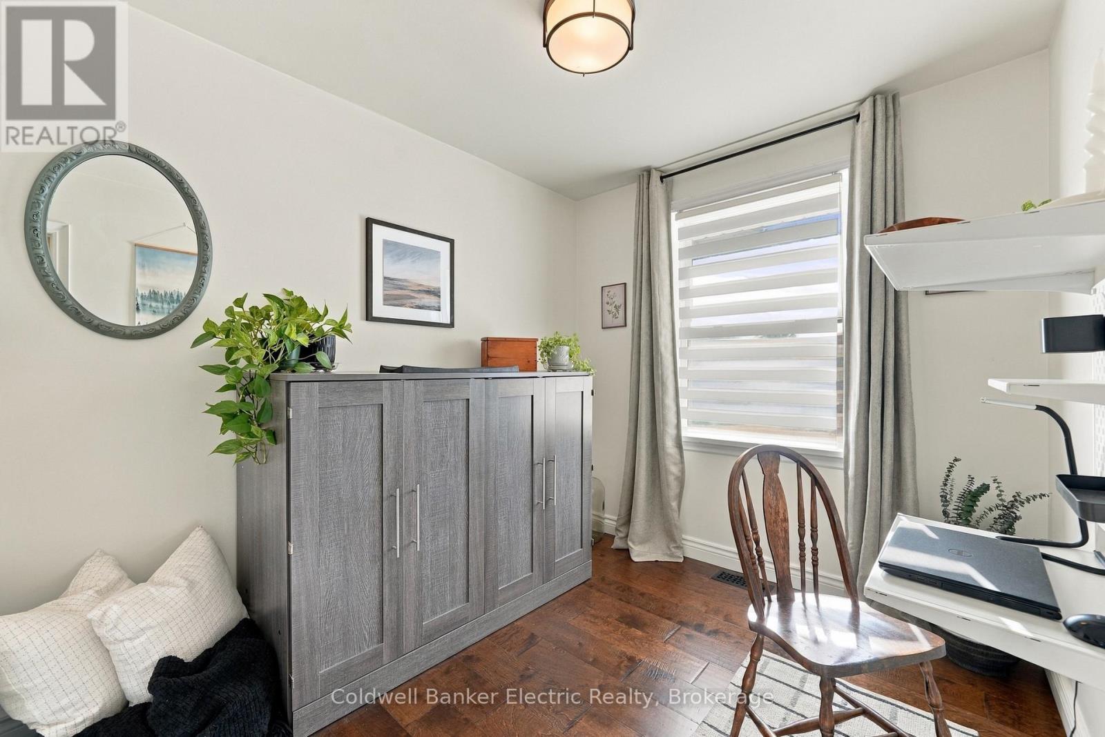 13 COVERDALE AVENUE - 18